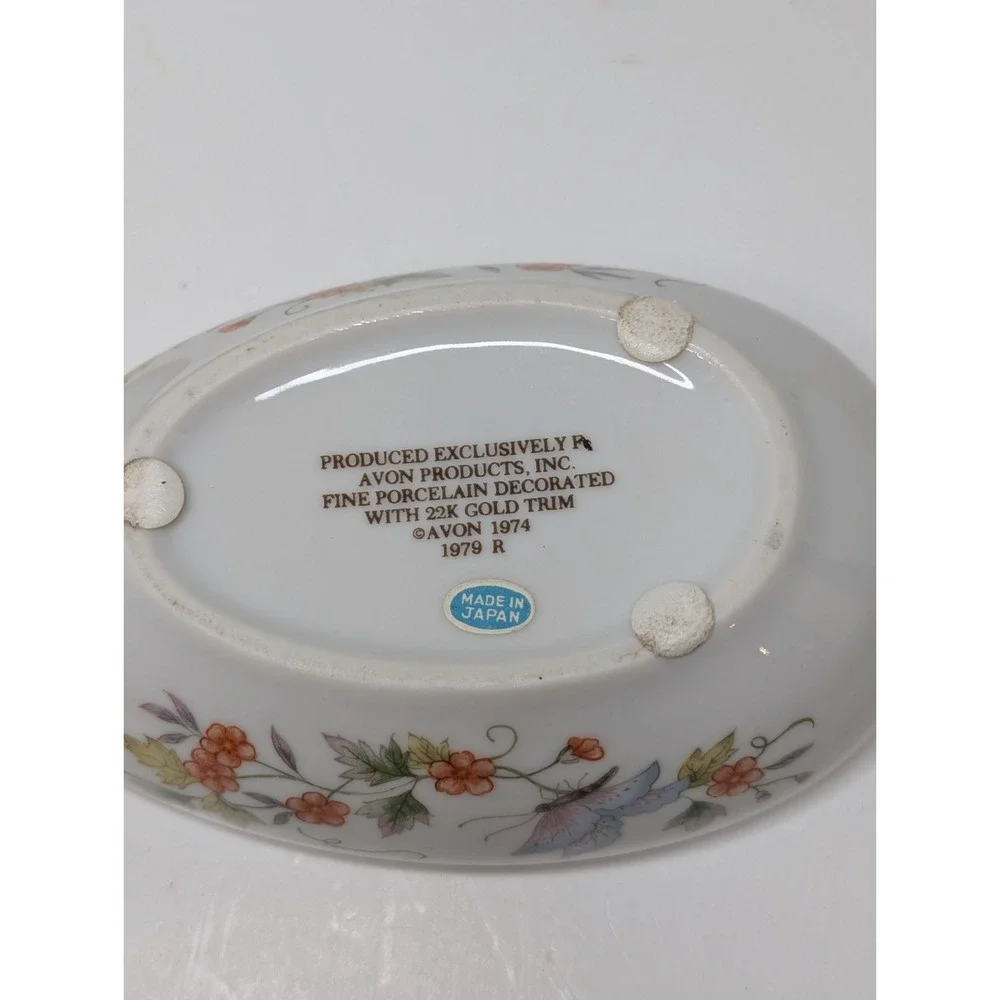 Vintage Avon Porcelain Butterfly Trinket Box Jewelry Box 22K Gold Trim Japan...